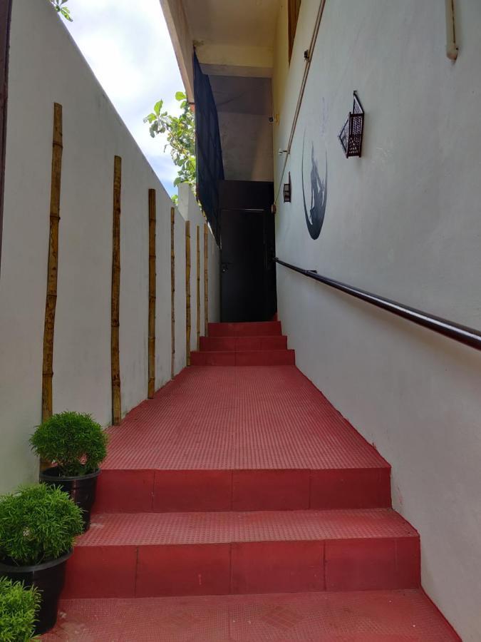 Hôtel Blue Waves Beach Residency à Varkala Extérieur photo