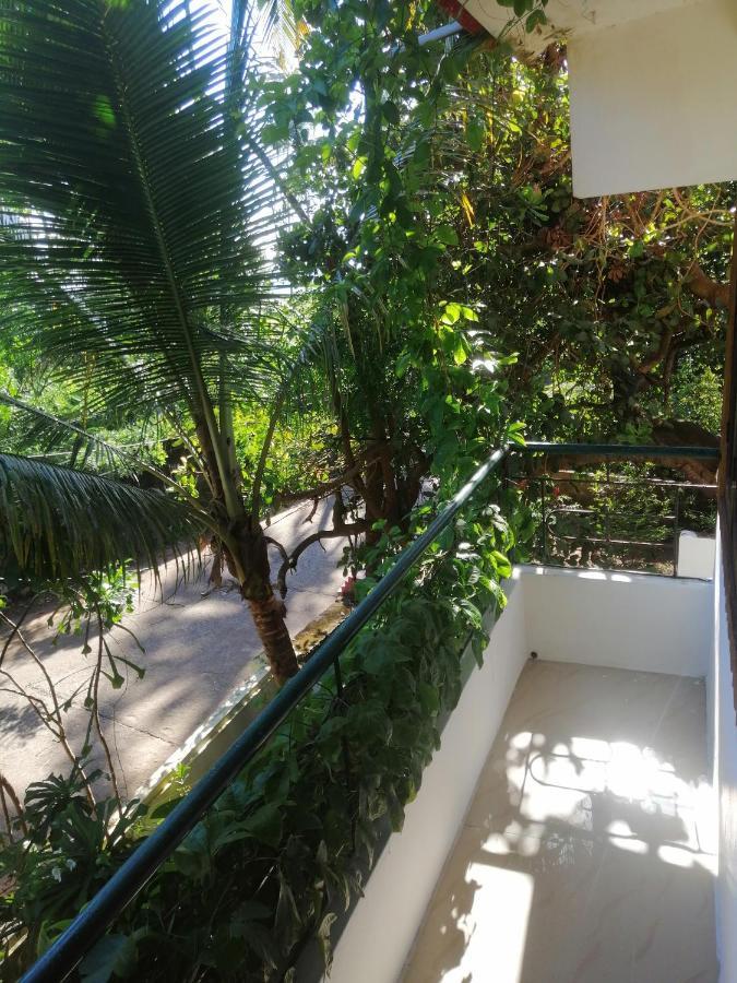 Hôtel Blue Waves Beach Residency à Varkala Extérieur photo