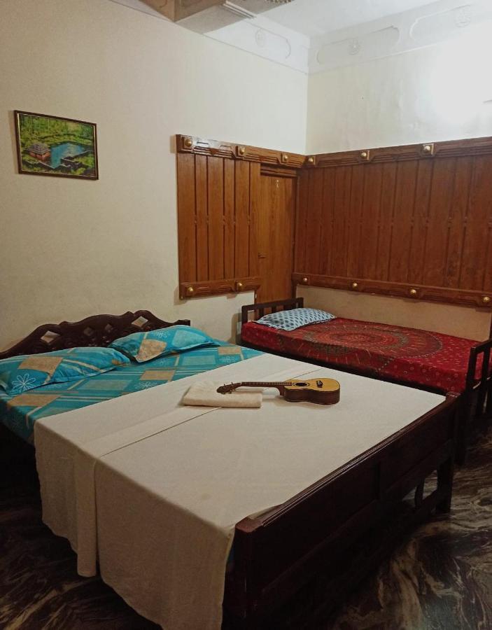 Hôtel Blue Waves Beach Residency à Varkala Extérieur photo